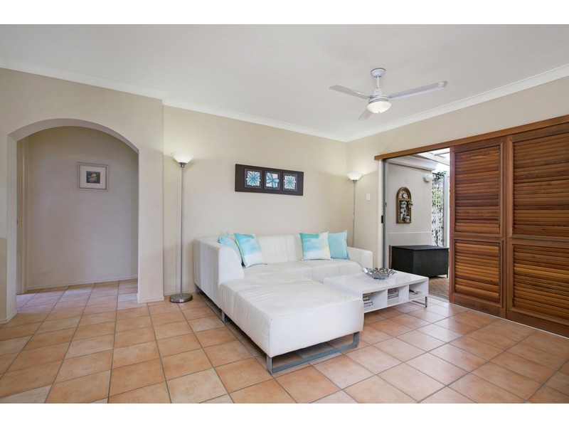 39 Clearmount Crescent, Carindale QLD 4152