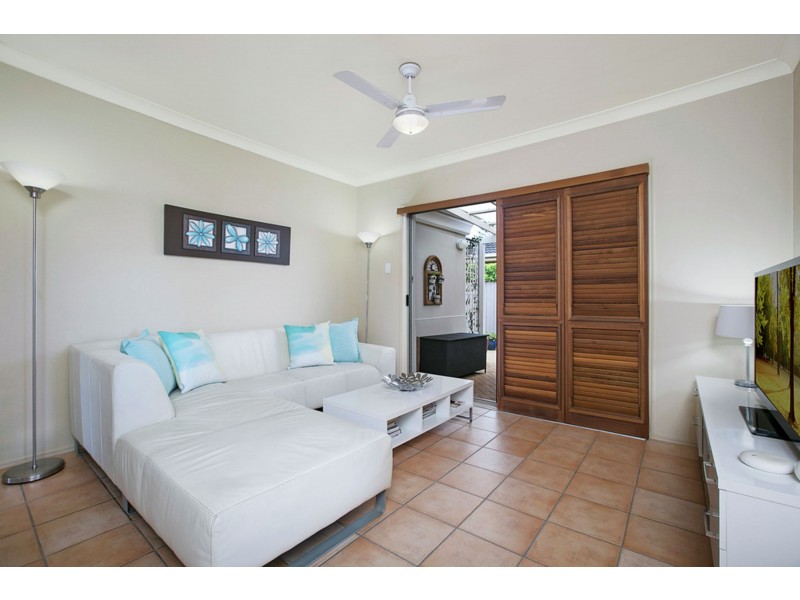 39 Clearmount Crescent, Carindale QLD 4152