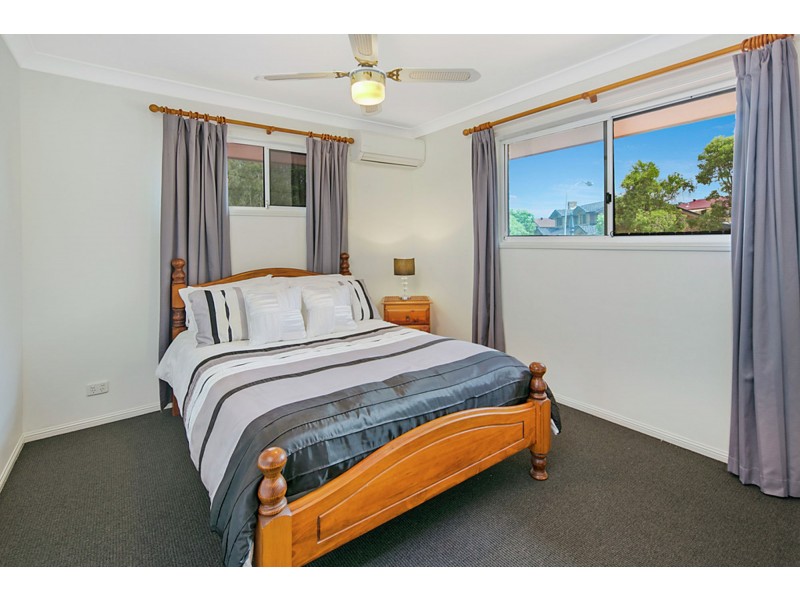 63 Kidwelly Street, Carindale QLD 4152