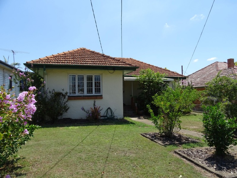 60 Dickenson Street, Carina QLD 4152