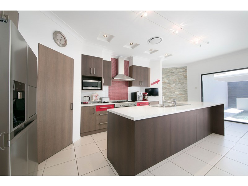 2 Tanya Court, Wellington Point QLD 4160