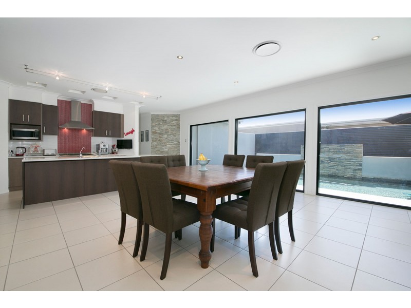 2 Tanya Court, Wellington Point QLD 4160