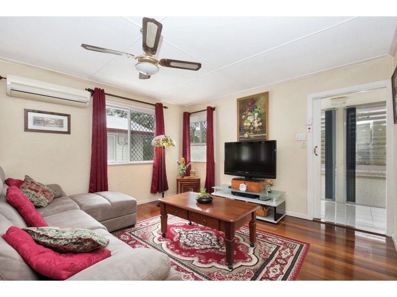 84 Nurstead Street, Camp Hill QLD 4152