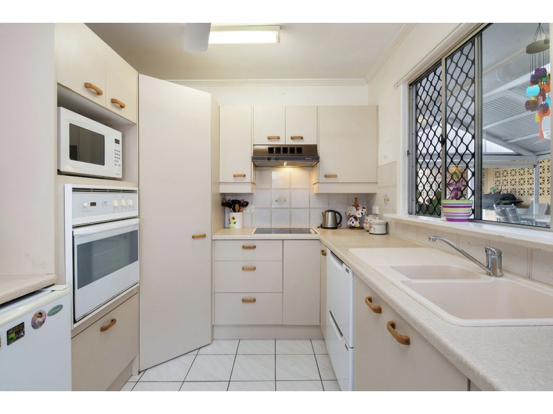 84 Nurstead Street, Camp Hill QLD 4152