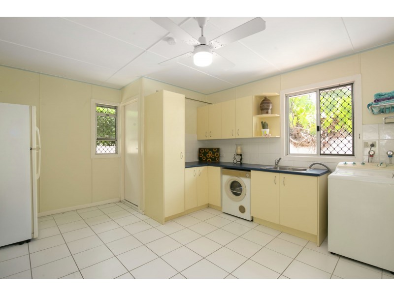 84 Nurstead Street, Camp Hill QLD 4152