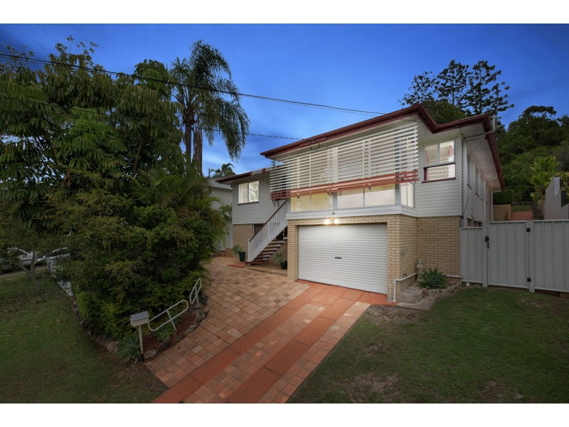 84 Nurstead Street, Camp Hill QLD 4152