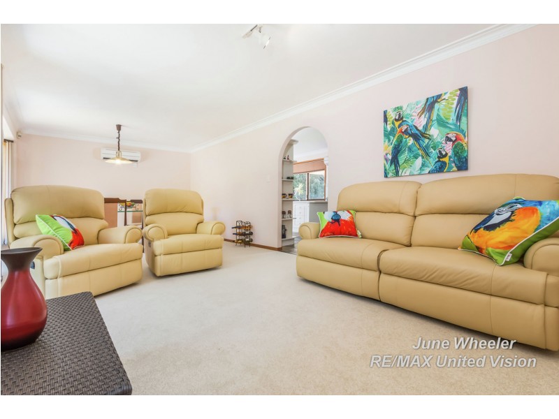 95 Donnington Street, Carindale QLD 4152
