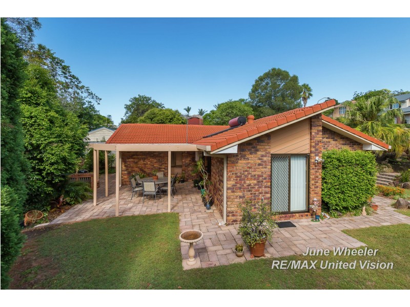 95 Donnington Street, Carindale QLD 4152