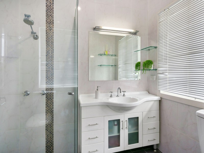 12 Napier Street, Carina Heights QLD 4152