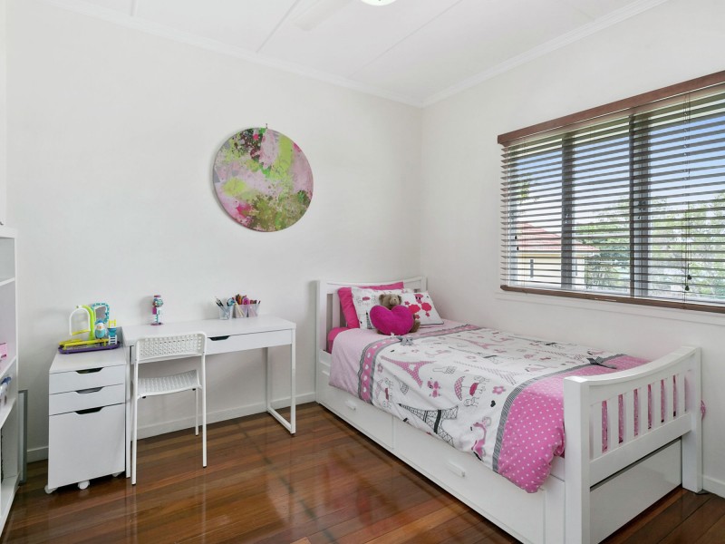 12 Napier Street, Carina Heights QLD 4152