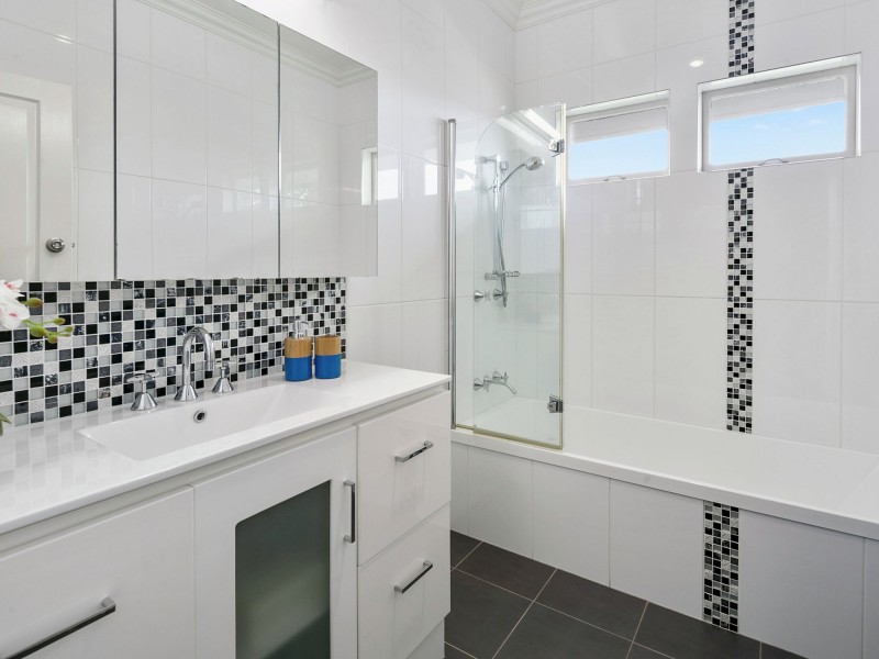 12 Napier Street, Carina Heights QLD 4152