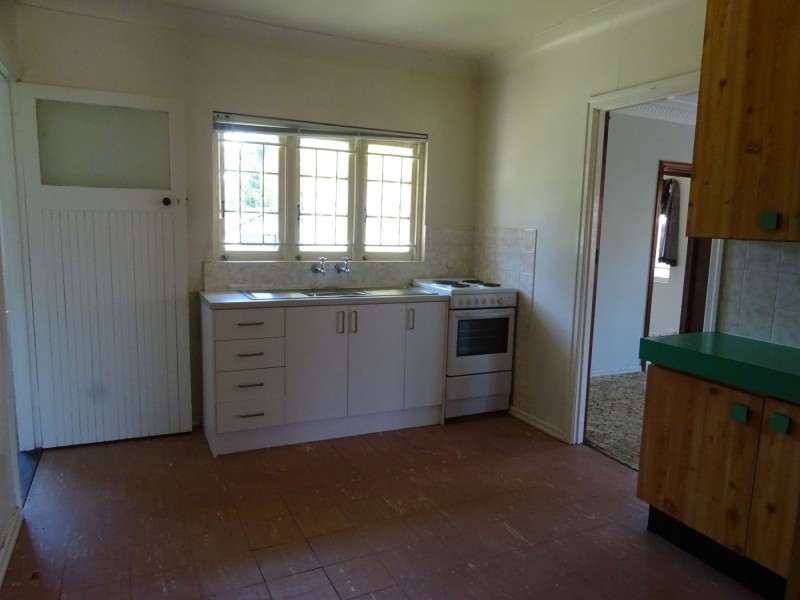 60 Dickenson Street, Carina QLD 4152