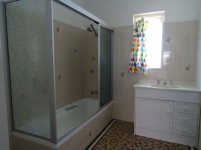 60 Dickenson Street, Carina QLD 4152