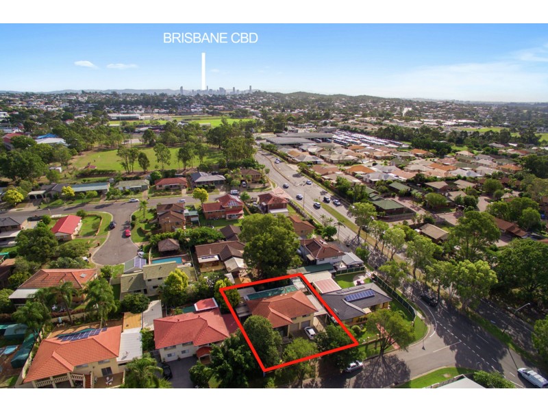 3 Eynsford Street, Carindale QLD 4152