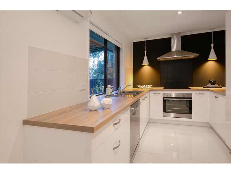 60 Rembrandt Street, Carina QLD 4152