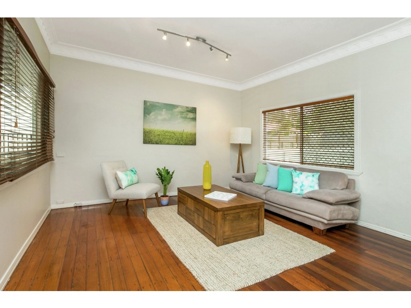 138 Broadwater Road, Mount Gravatt East QLD 4122