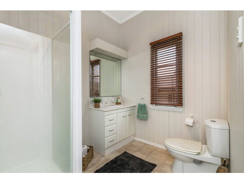 138 Broadwater Road, Mount Gravatt East QLD 4122