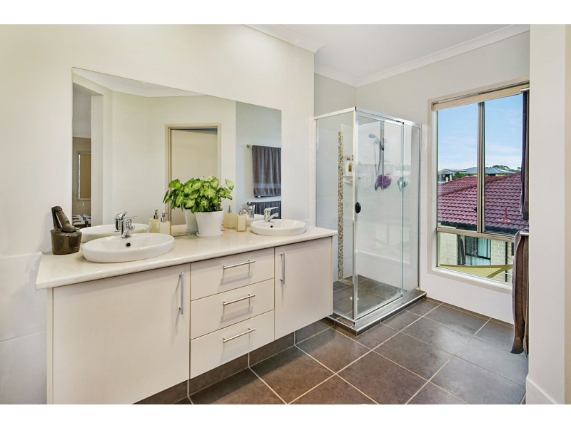 20 Watervale Drive, Redland Bay QLD 4165