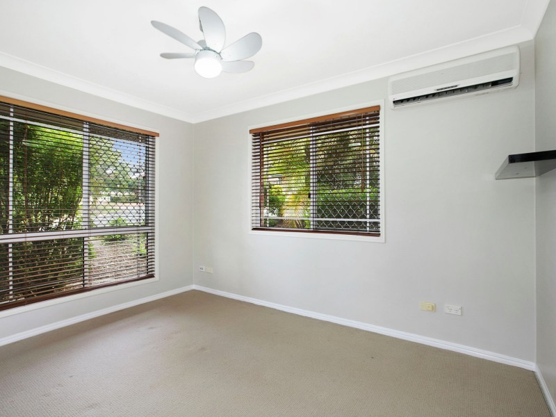 3 Acacia Close, Holland Park West QLD 4121