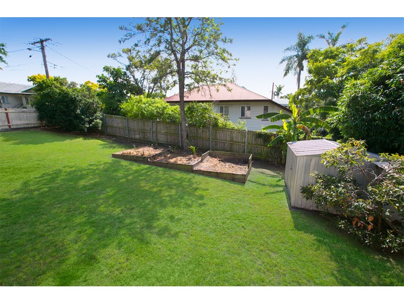18 Hendren Street, Carina QLD 4152