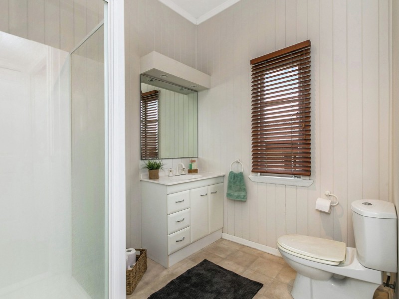 138 Broadwater Road, Mount Gravatt East QLD 4122