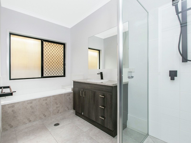 14 Panorama Place, Upper Kedron QLD 4055