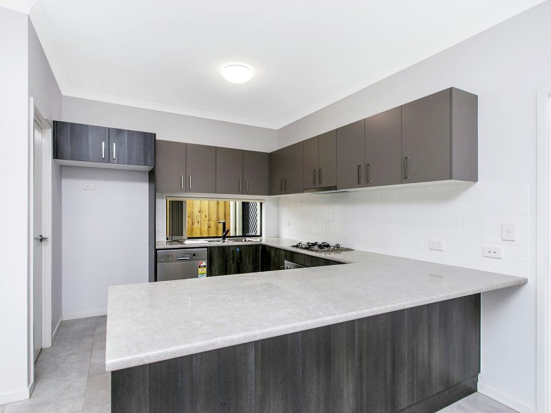 14 Panorama Place, Upper Kedron QLD 4055