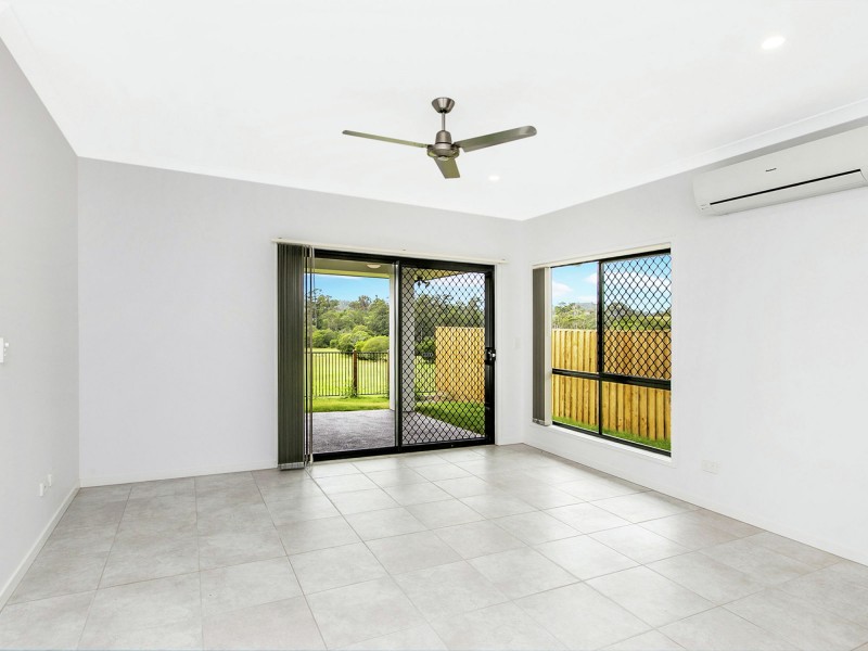 14 Panorama Place, Upper Kedron QLD 4055