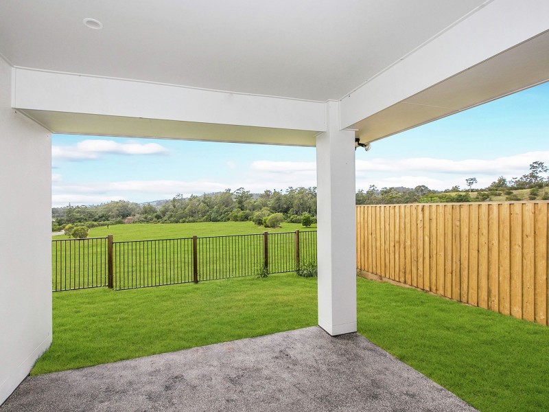 14 Panorama Place, Upper Kedron QLD 4055