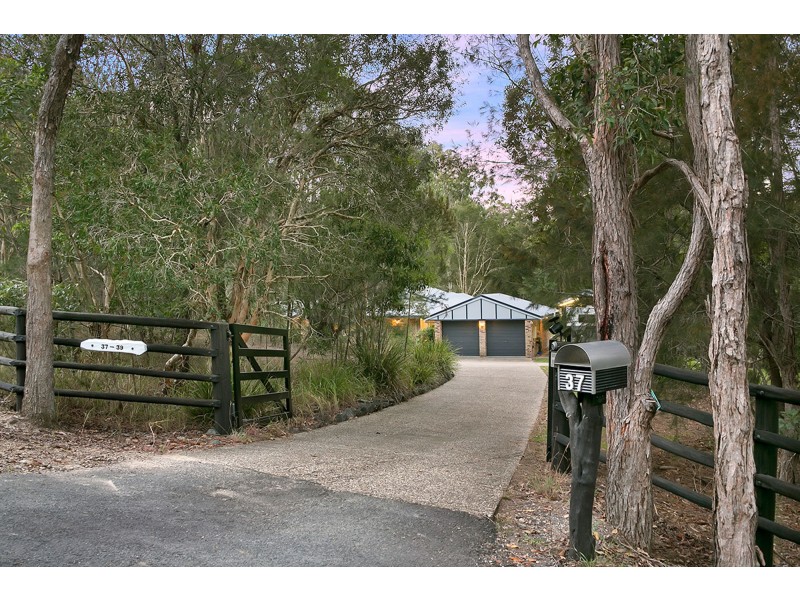 37-39 Emu Street, Sheldon QLD 4157