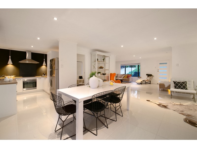 60 Rembrandt Street, Carina QLD 4152