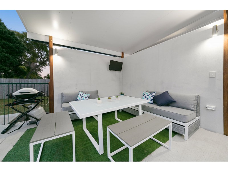 18 Crown Road, Alexandra Hills QLD 4161