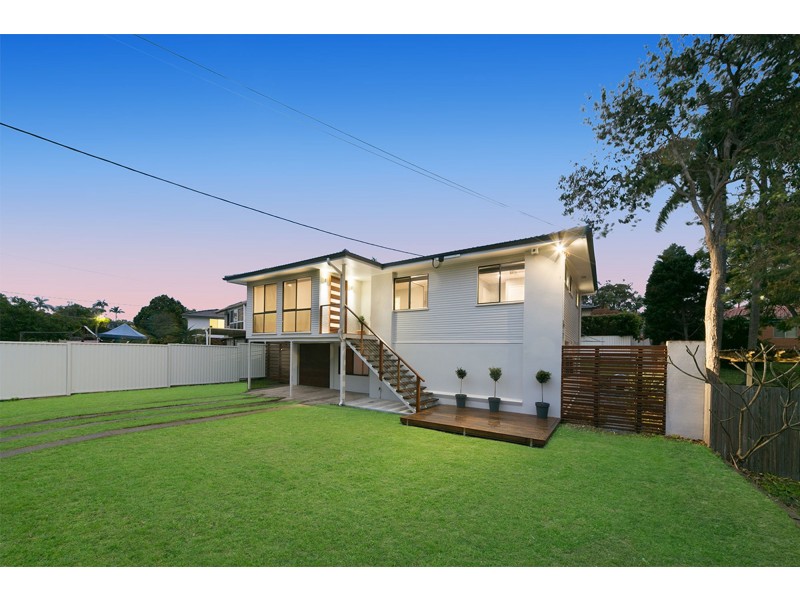 18 Crown Road, Alexandra Hills QLD 4161