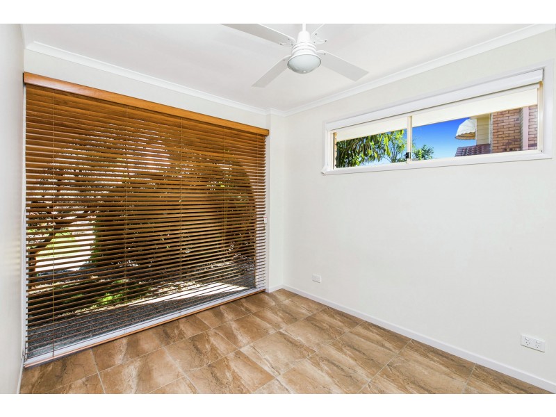 14 Eromanga Street, Carindale QLD 4152