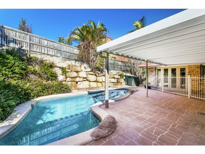 14 Eromanga Street, Carindale QLD 4152