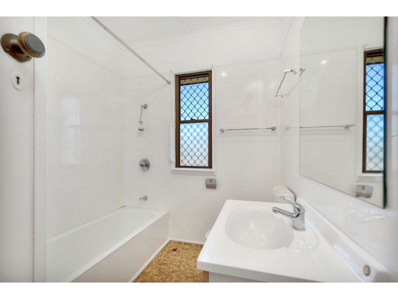 27 Swayne Street, Carina Heights QLD 4152