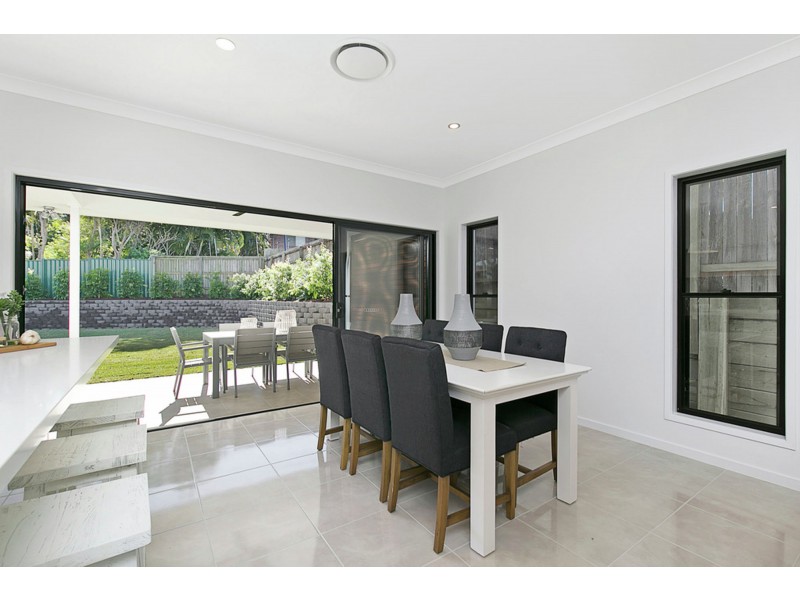 9 Rainsby Court, Carindale QLD 4152