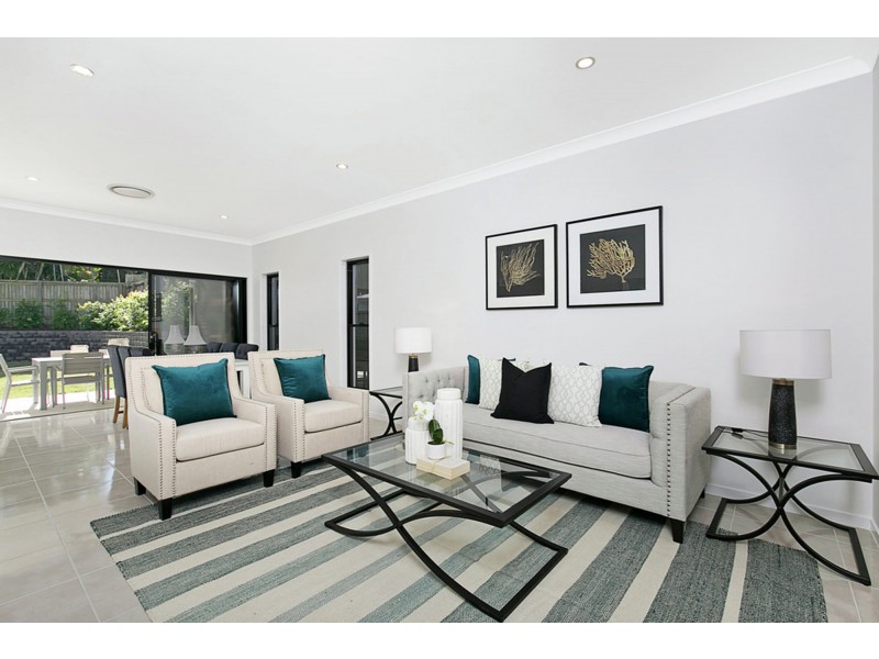 9 Rainsby Court, Carindale QLD 4152