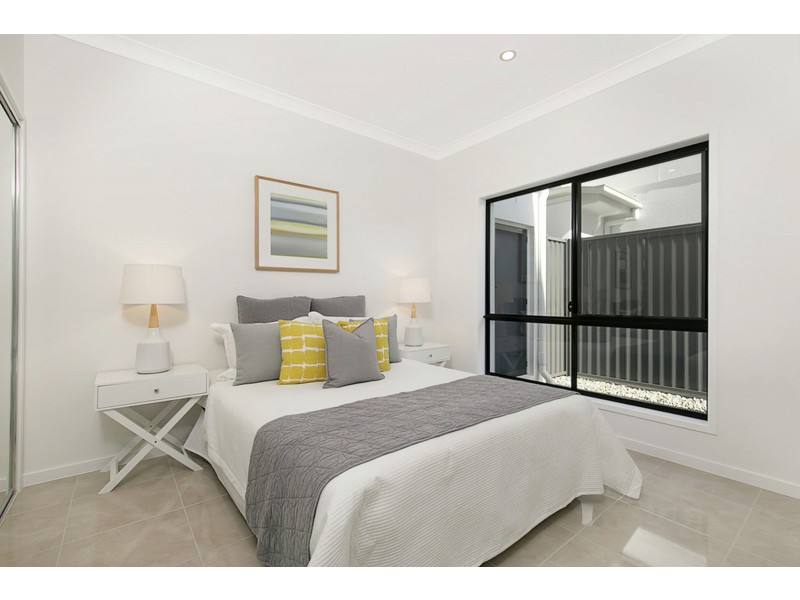 9 Rainsby Court, Carindale QLD 4152