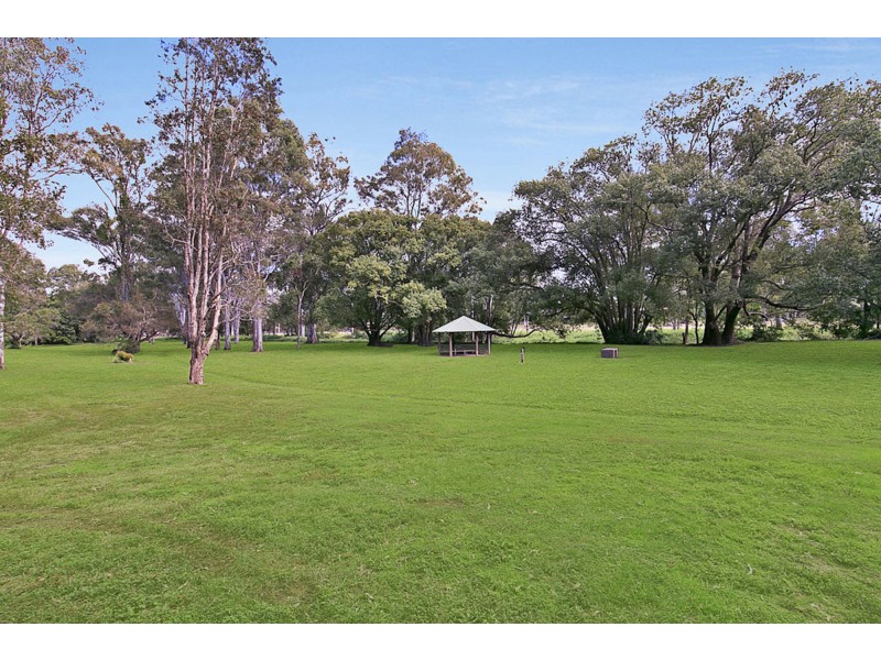 9 Rainsby Court, Carindale QLD 4152