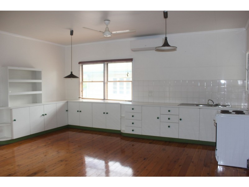 19 Malthus Street, Carina QLD 4152