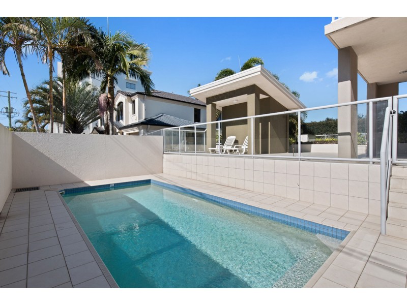 6/12 Bradford Street, Labrador QLD 4215