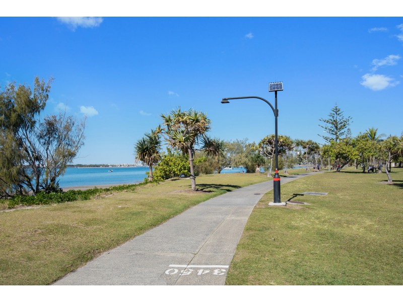 6/12 Bradford Street, Labrador QLD 4215