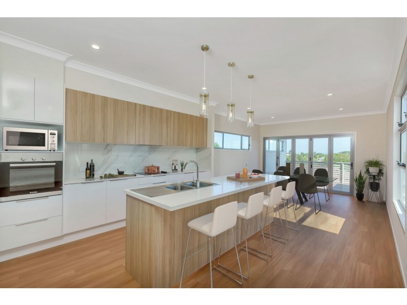 19 Grainger Street, Wynnum QLD 4178
