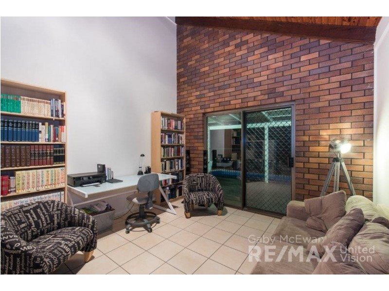 10 Chelsea Crescent, Alexandra Hills QLD 4161