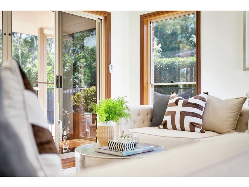 64 St Andrews Crescent, Carindale QLD 4152