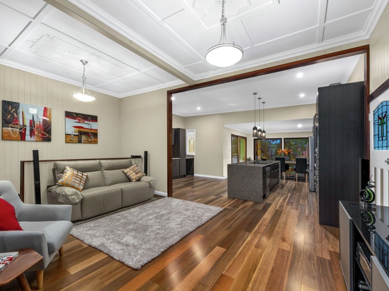 15 Gorban Street, Holland Park QLD 4121