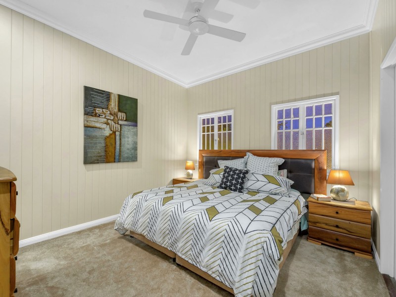 15 Gorban Street, Holland Park QLD 4121