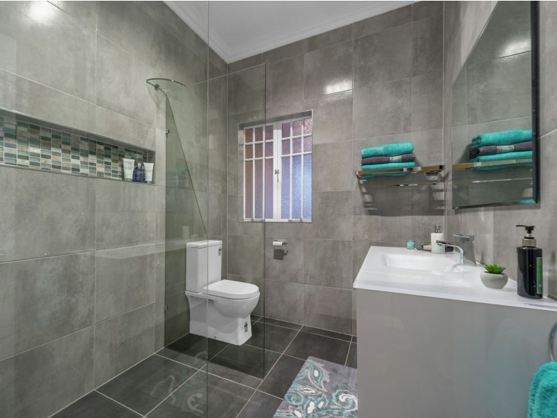 15 Gorban Street, Holland Park QLD 4121