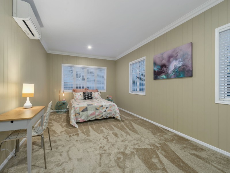 15 Gorban Street, Holland Park QLD 4121